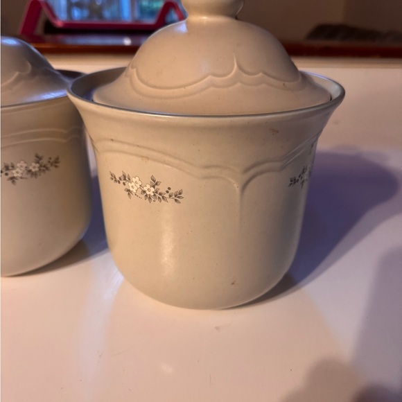 Pfaltzgraff canister bundle 2qt and 1.5 qt 
 Ceramic Canisters - Picture 2 of 7